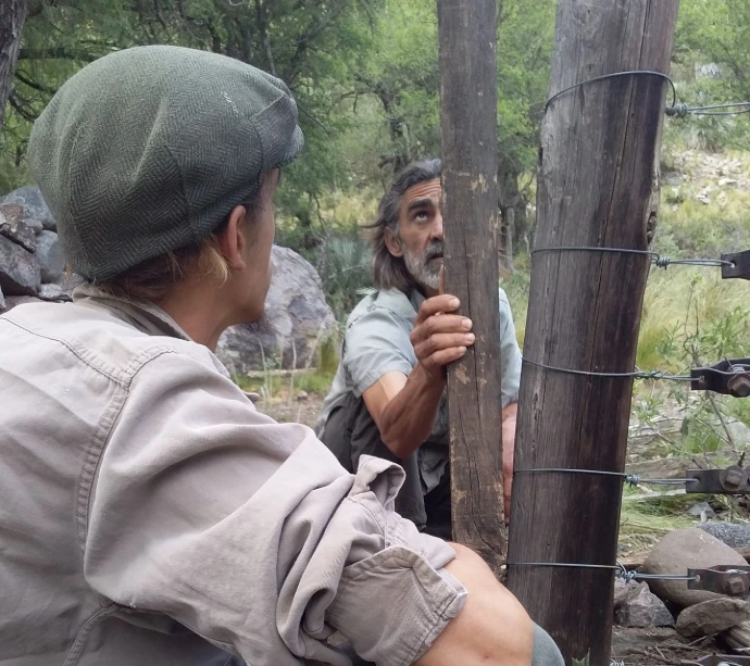 Escuela de Raíces Antiguas de la Tierra | Arbol del Sur ONG